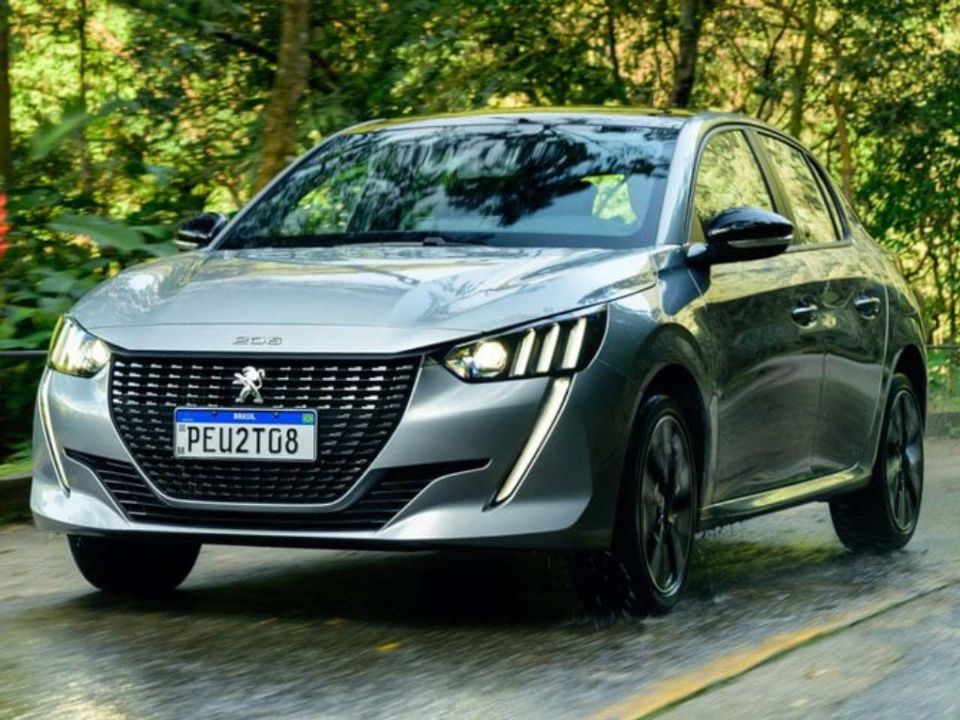 Peugeot 208 Turbo 2024